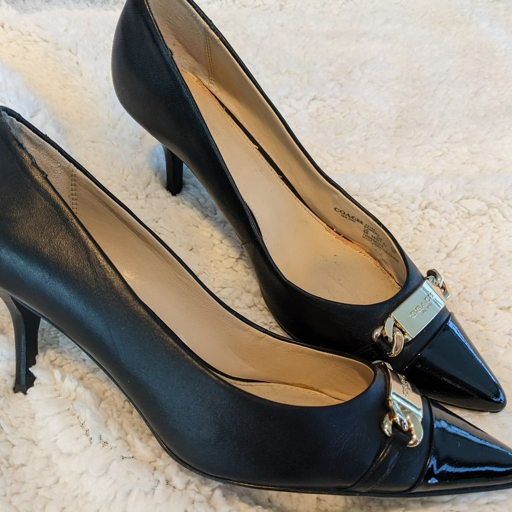 Black Leather Coach Pumps with gold nameplate Size 8 B